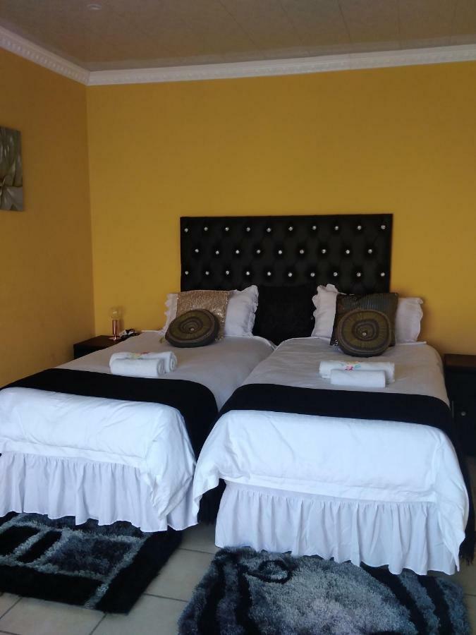 Twilight Breeze Lodge Phuthaditjhaba Exterior photo
